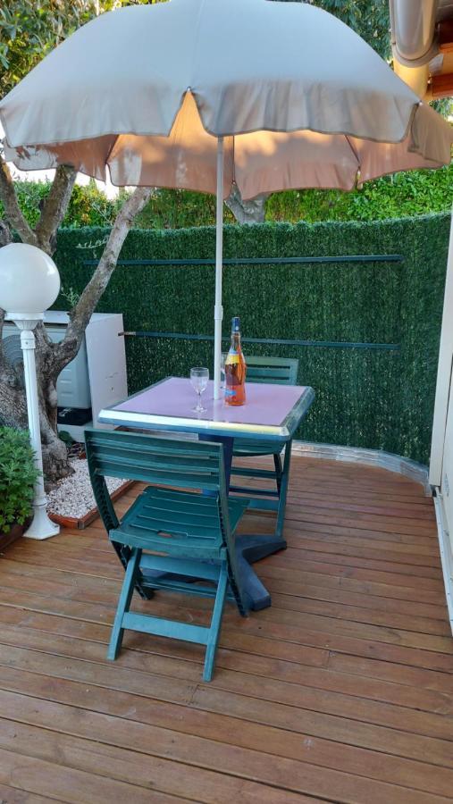 Ferienwohnung Studio 66 Caumont-sur-Durance Exterior foto